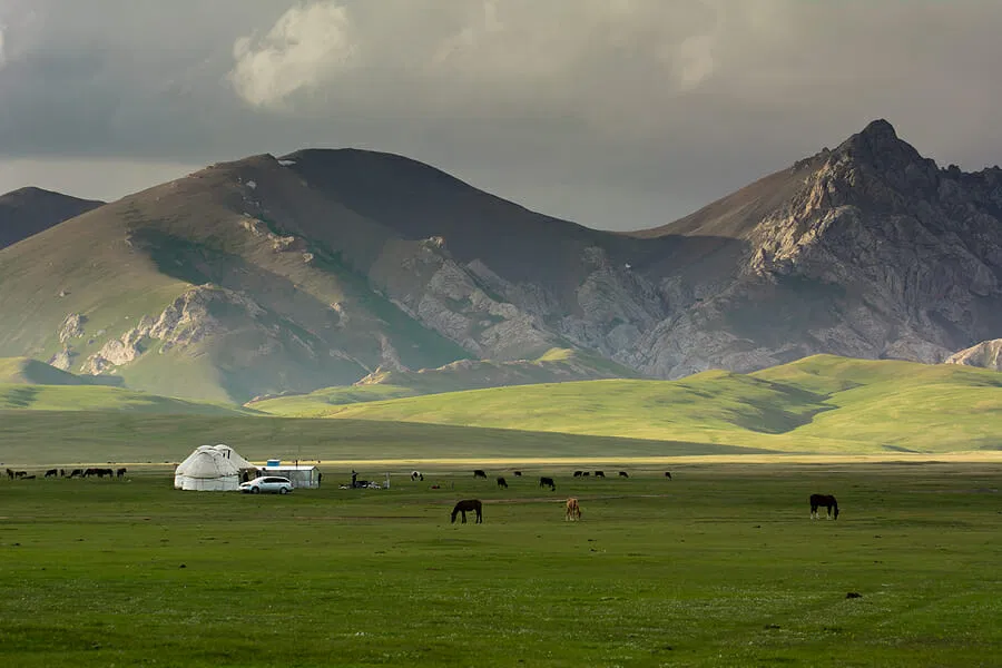 Kirgistan_Hochebene_Klueger_Reisen